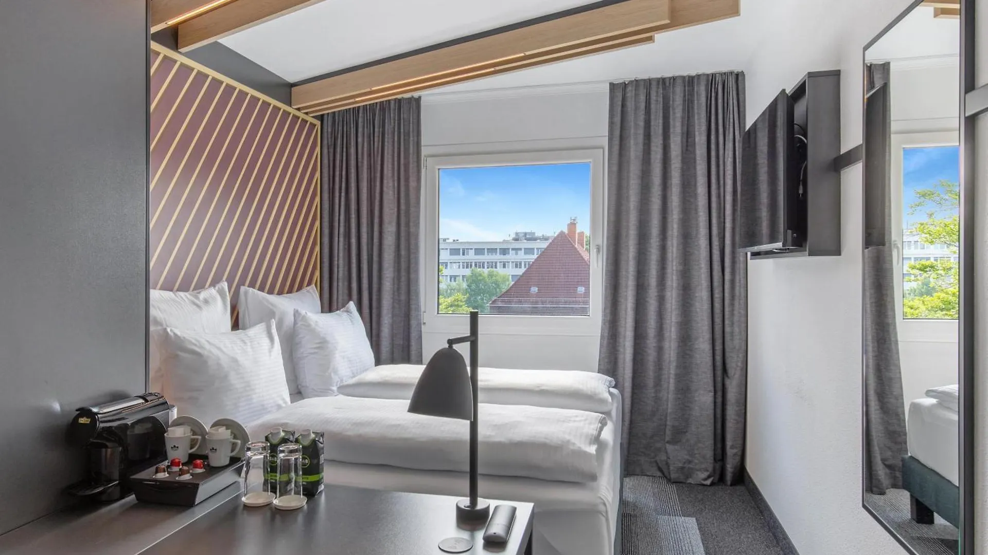 B&B Hotel Hamburg-Airport 3*, Hamburk